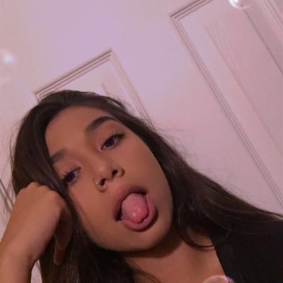 GuzmanDaniela2's profile picture. 🕳💍