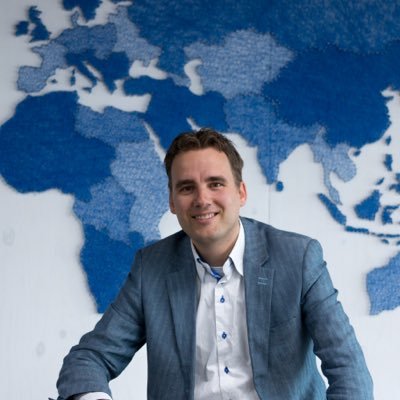 Founder of R-Go Tools, designing healthy solutions for using pc’s, considering the complete chain: healthy manufacturing, healthy materials and healthy users