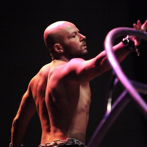 🔹US aerial CHAMPION 2016 
🔹Artist - Handstand Master 
🔹Fitness Freak - Calisthenics 🔹🇫🇷Touch with international Spirit