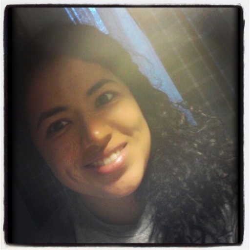vaneguti110's profile picture. Living my life to the fullness, trying vegetarian, yoga, running, coding