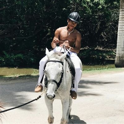 ImBryshereGray's profile picture. Change the World.