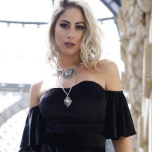 FC para Modelo / Fashion Blogger @ccarolnarizinho Assessoria de Imprensa: Mateus Boeira ☎ (11) 971317177