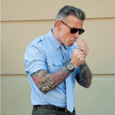 daviaw5's profile picture. 宏观结合技术派