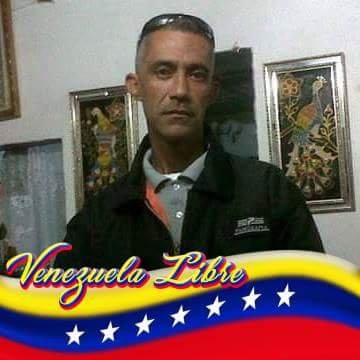 Fanático de los Leones del Caracas 1000% Amo mi País Venezuela sigueme y te sigo, me gusta tener nuevas amistades!!
