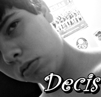 Rafael_Decis's profile picture. Honra, valor, compromisso, coragem, preço baixo, casa popular, calça folgada, download de pornô... e resto é em latim...