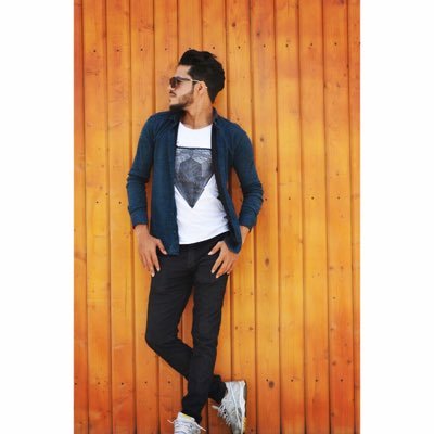 شخصيتي كبصمة يدي لا تشبه احد🌝🦇