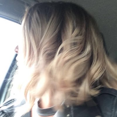 delphine_weisse's profile picture. 