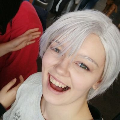 Acting Architect who may or may not cosplay, skate and do other art forms. 
Mainly in 🇫🇮 also 🇬🇧
🎭