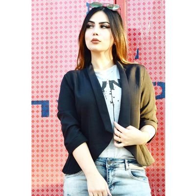 ‏🎀كوني أنثئ #حتئ  لو لم تعجبي أحداا أن كنت راضية عن #نفسي  ذلك يكفي فاانتي أجمل حين تملكين الثقه #zoza 🎀