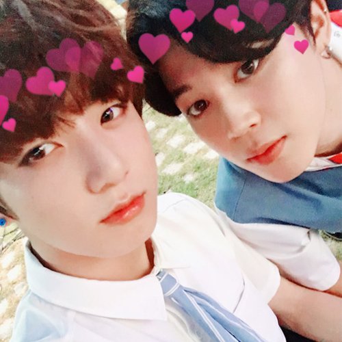 - pra quem shippa jikook e gosta de ler fics, eu peço, por favor, que leiam o meu fixado *:・゚✧ não precisa me seguir