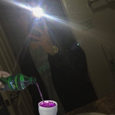 yvng_jvhn's profile picture. aka dumb binch