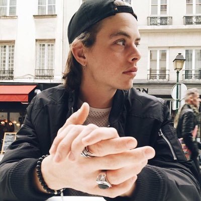 dannyvrpg's profile picture. i'm in love with the shape of you