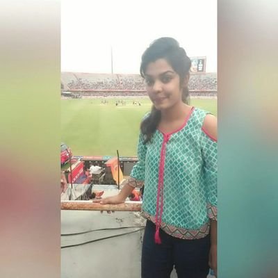 pooja_totla's profile picture. Muzer
