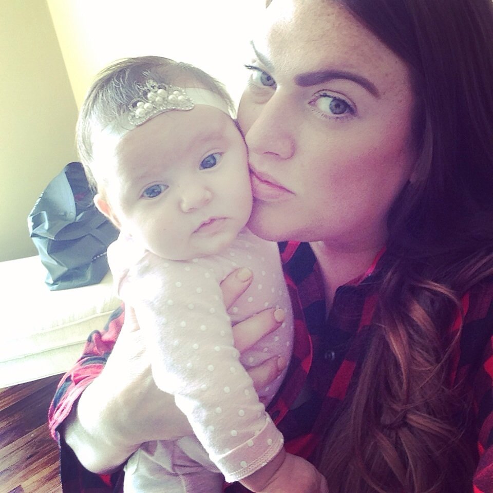 32. Mother of 3. Fly. Multiple personalities. ❤️🎉💃