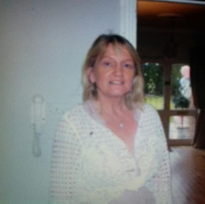 loudemay13's profile picture. Havint wrote it yet use non Bio