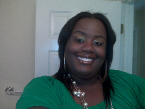 shearcrazy09's profile picture. Top Notch Hairstylist