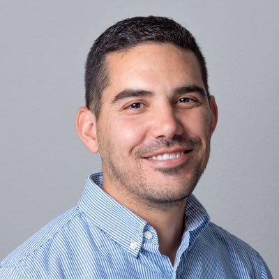 Building AI chatbots 🤖 that grow businesses. Family, friends, #StarWars, 🌯, ☕, 🌶, 🏕, 🌴, ☁, & 🚲 are my favorites. Staff Product Manager at https://t.co/2uUBDM6bSp.
