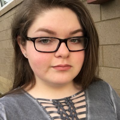 graclyn_l's profile picture. MCHS•senior♓️