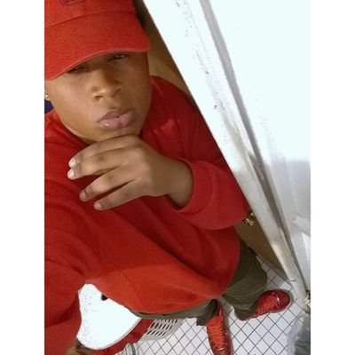 iBryanAriel's profile picture. 