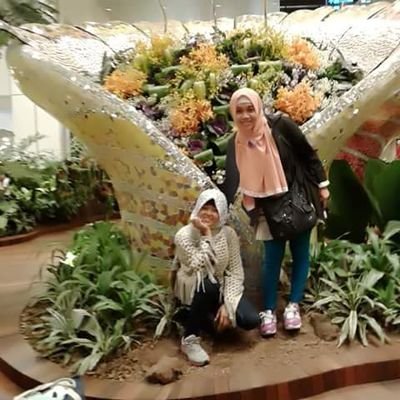 zahraaszahra's profile picture. Hidup tenang tanpa hutang