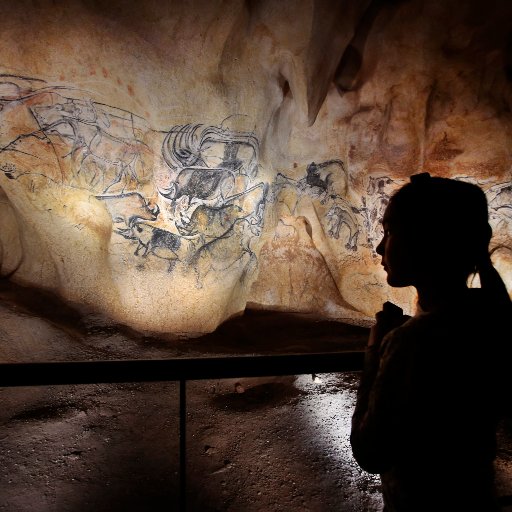 Bienvenue sur le compte officiel de la grotte Chauvet 2 Ardèche, la réplique de la grotte Chauvet. 
 #grottechauvet2