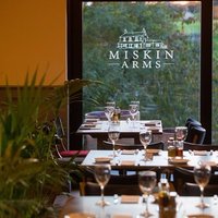 Miskin Arms (@miskinarms) 's Twitter Profile