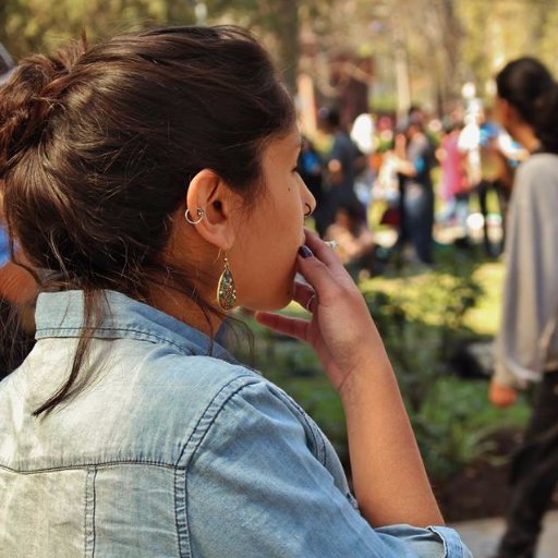 alpalexia's profile picture. Grande entre lo pequeño y pequeña ante el infinito.