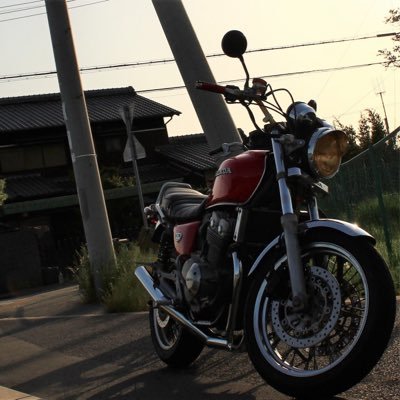 CB400FOUR7 Profile Picture