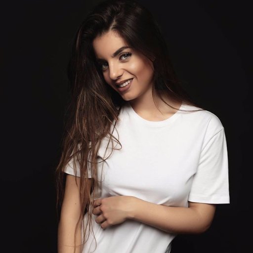 cfosharatamarit's profile picture. Bienvenidos al club de fans Oficial de la influencer valenciana, youtuber, estudiante y artista,Shara Tamarit. ❤ 
Youtube; Shara Tamarit