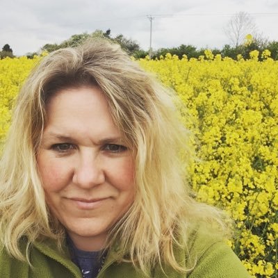 gromitsmrs's profile picture. Teacher of young humans, believer in the power of kindness; keen gardener, NGS opener, lover of the great outdoors. Instagram - @grottogardener