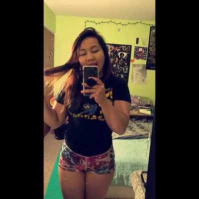 TheInn0centMind's profile picture. I just post late night thoughts I guess.