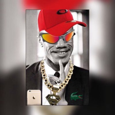malcolm_negao's profile picture. O futuro pertence a aqueles que se preparam hoje para ele - Eu