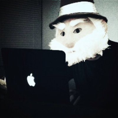 khristoff's profile picture. Acérquense a este viejo trovador, por dos monedas o una hogaza de pan cuento mi vida a quien la quiera escuchar ¡sígueme, ven!¡sígueme, ven!