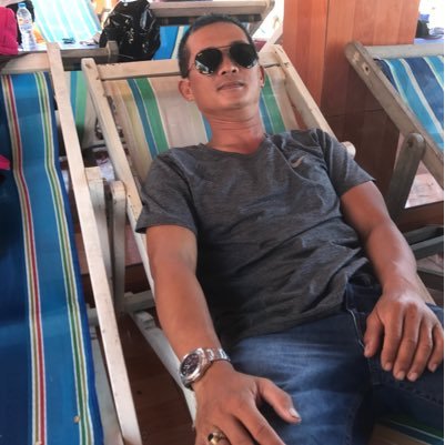 Ad1975Quang's profile picture. 