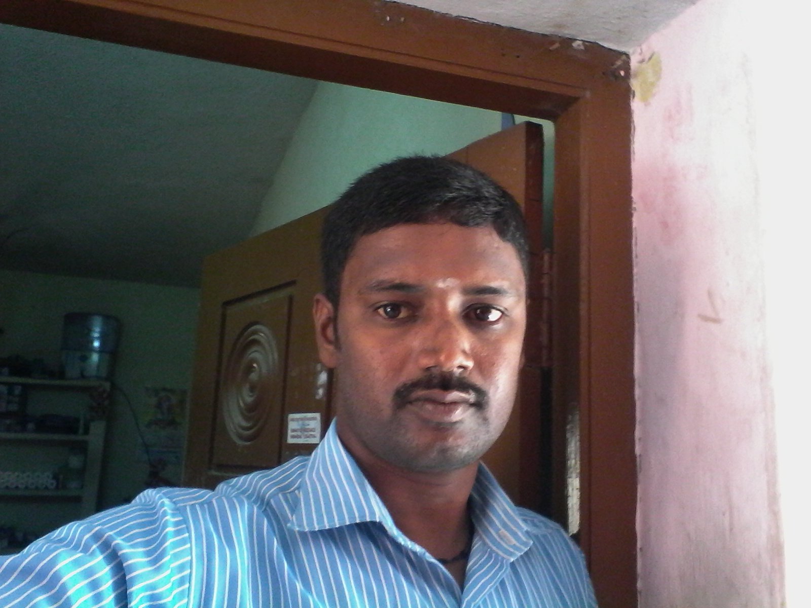 VMURALIDHARAN34's profile picture. 