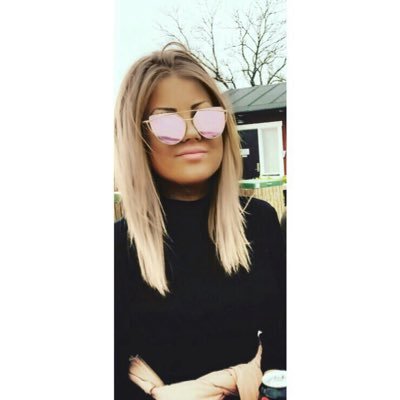 emmahassellof's profile picture. har fin dialekt tillskillnad från alla andra i halmstad