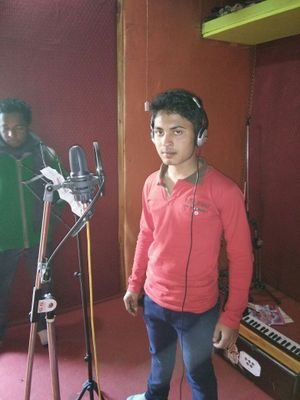 PiyushM56524133's profile picture. Singer