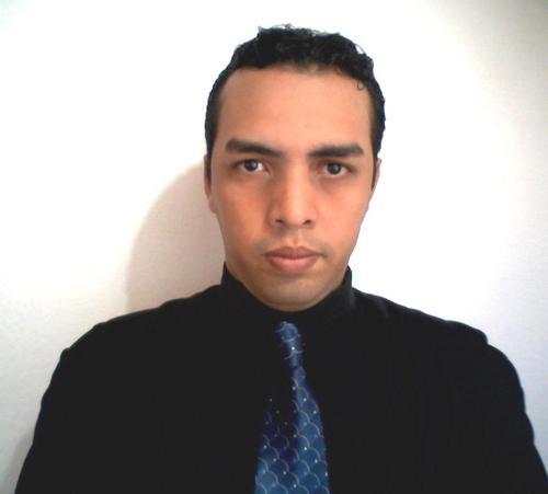 leonfox23's profile picture. Docente Universitario del PNF en Informatica de la UPTAG, Programador, Instructor de Yoga, Experto en Procesos Elearning, Productor Audiovisual Independiente.