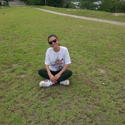 clariananunes's profile picture. 