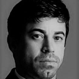 Dr. Marcio Caldas atualmente atua como Delegado de PCERJ – Polícia Civil do Estado do Rio de Janeiro há 17 anos. Professor Universitário