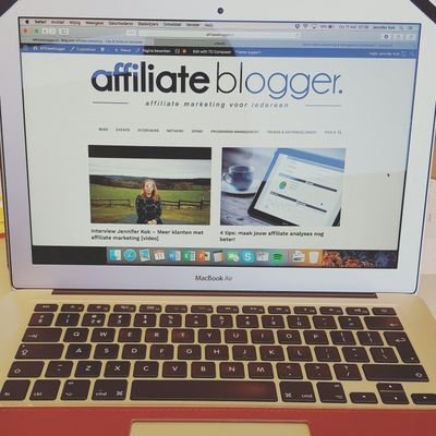 ▪Affiliate Marketing Expert 
▪Blog: Affiliate marketing voor iedereen
▪Auteur 
▪Advies 
▪Programma management ▪Masterclasses