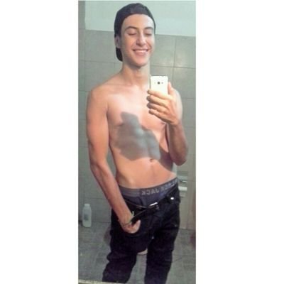 el ezfuerzo de hoy es el exito de mañana💎🍃
👉facebook: Alejandro Zarate
👉Instagram: ale_zarate_bvb
#followback #teamfollowback