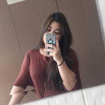 adalizzle's profile picture. 👻 adalizbae