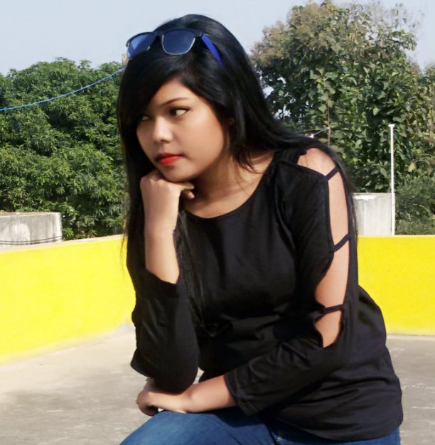 jyaasbebo's profile picture. A dreamer, singer and also a poet..  😊