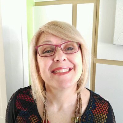 Isajoanne's profile picture. Adjointe exécutive au Conseil du statut de la femme, je coordonne les activités de la présidente, les relations avec les partenaires et bien d’autres dossiers!