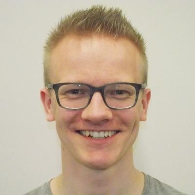 Werkt bij @BenchElec, doet Business Intelligence, is papa, gek op LEGO en auto's.