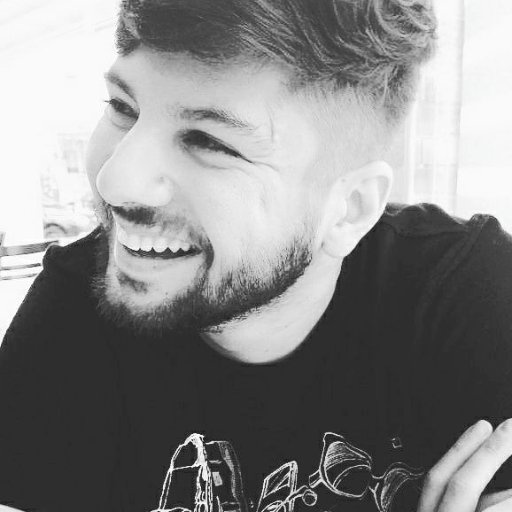 34 anos, flamenguista, fã de Tolkien.
Former Battlefield 4 competitive player. 🎮
☕️🧑🏻💻