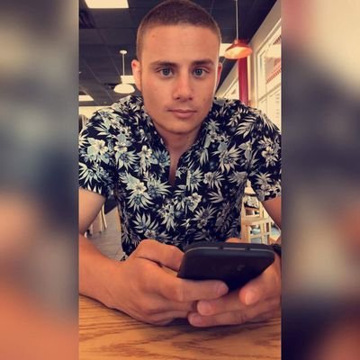 erifet21's profile picture. 