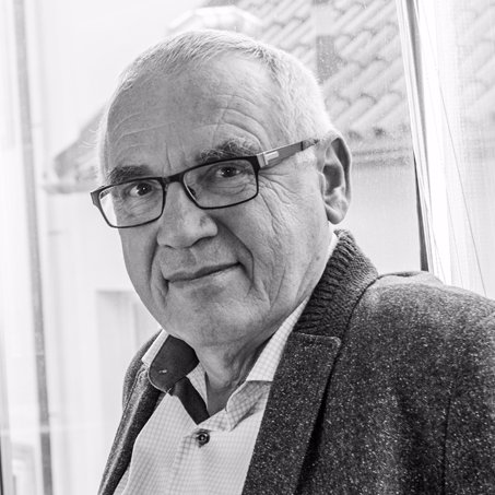 PavelVeprek's profile picture. Apolitická virtuální síť lidí, kteří chtějí pronikavě zlepšit tuzemské zdravotnictví