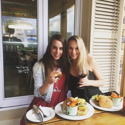 JackievanSchal1's profile picture. Be yourself, bravely.